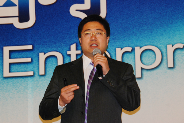 華為企業(yè)聯(lián)絡(luò)中心產(chǎn)品規(guī)劃總監(jiān)王俊海